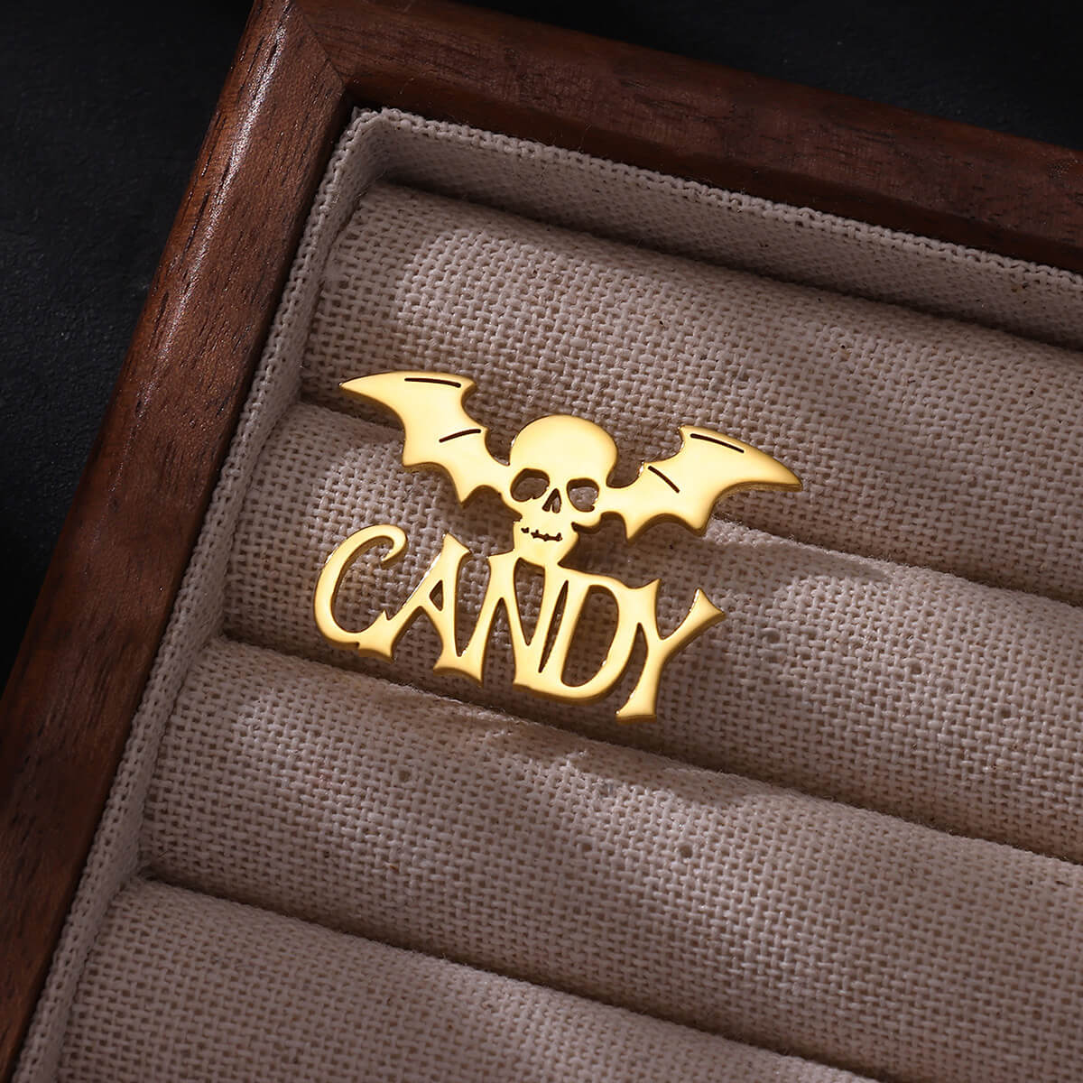 Customized Name Skeleton Bat B - Men Accessories Brooch ulasan dan harga