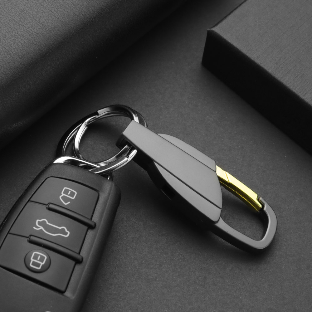 Personalized Lettering Keychai - Men Accessories Silver ulasan dan harga