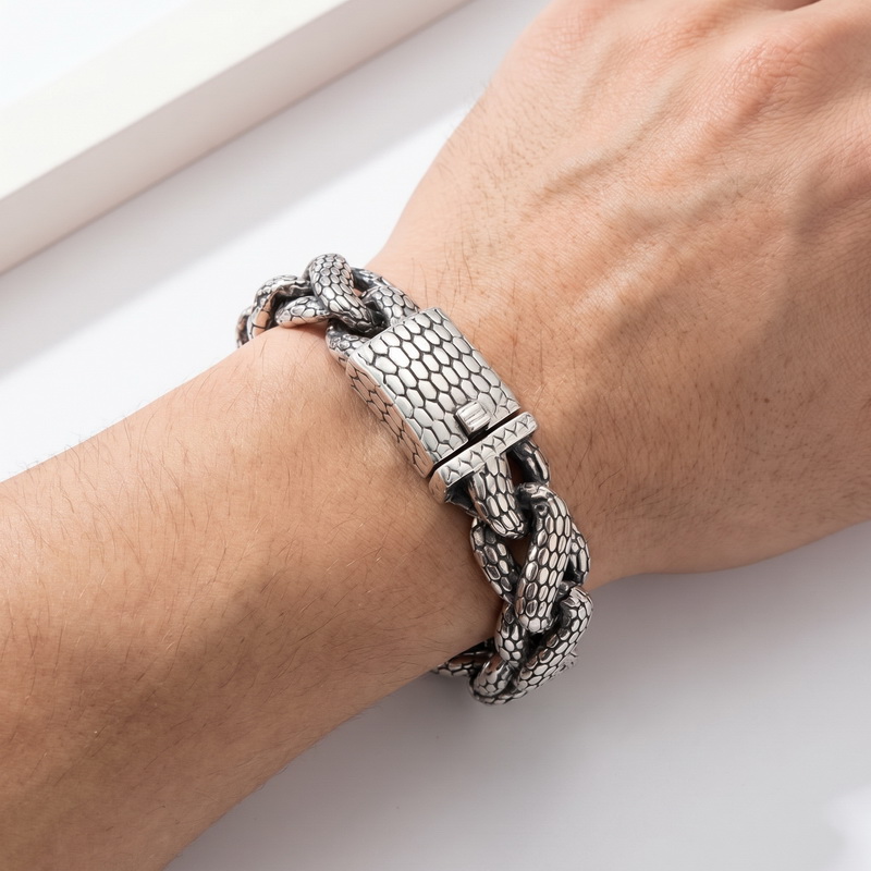 Kalen Snake Skin Cuban Link Me - Men Accessories Bd ulasan dan harga